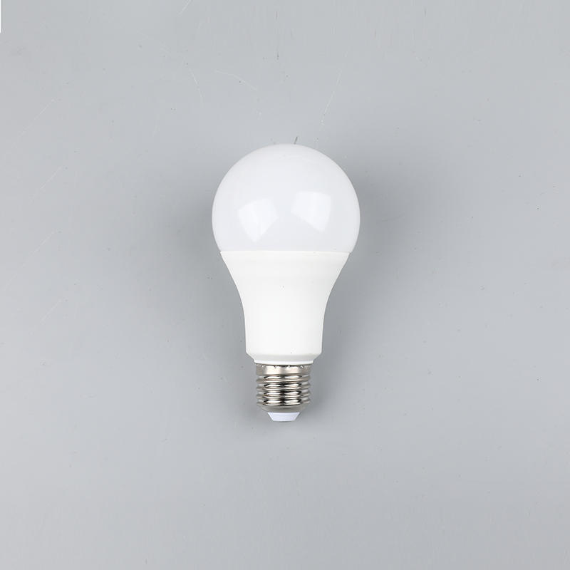 High brightness household lamp bulb